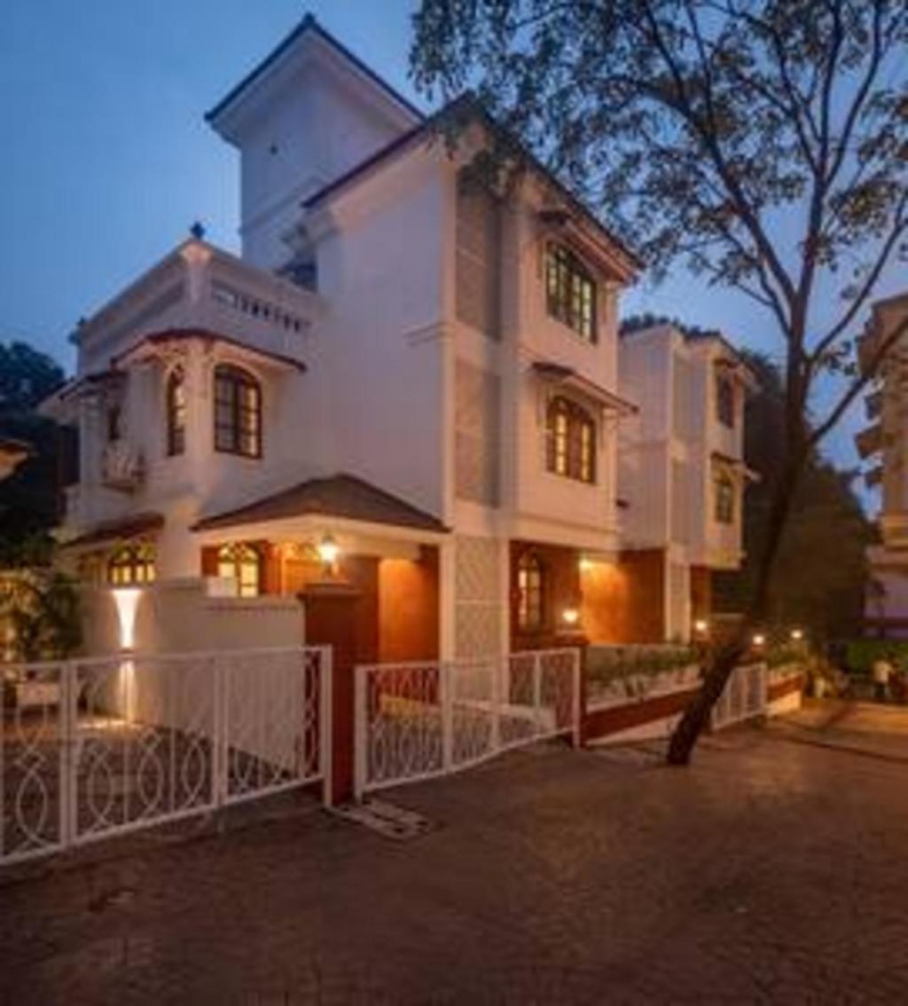 Fortune Villa D -Luxurious 5 Bhk Villa In Candolim Nerul  Экстерьер фото